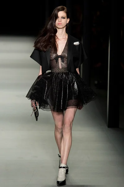 Look 23